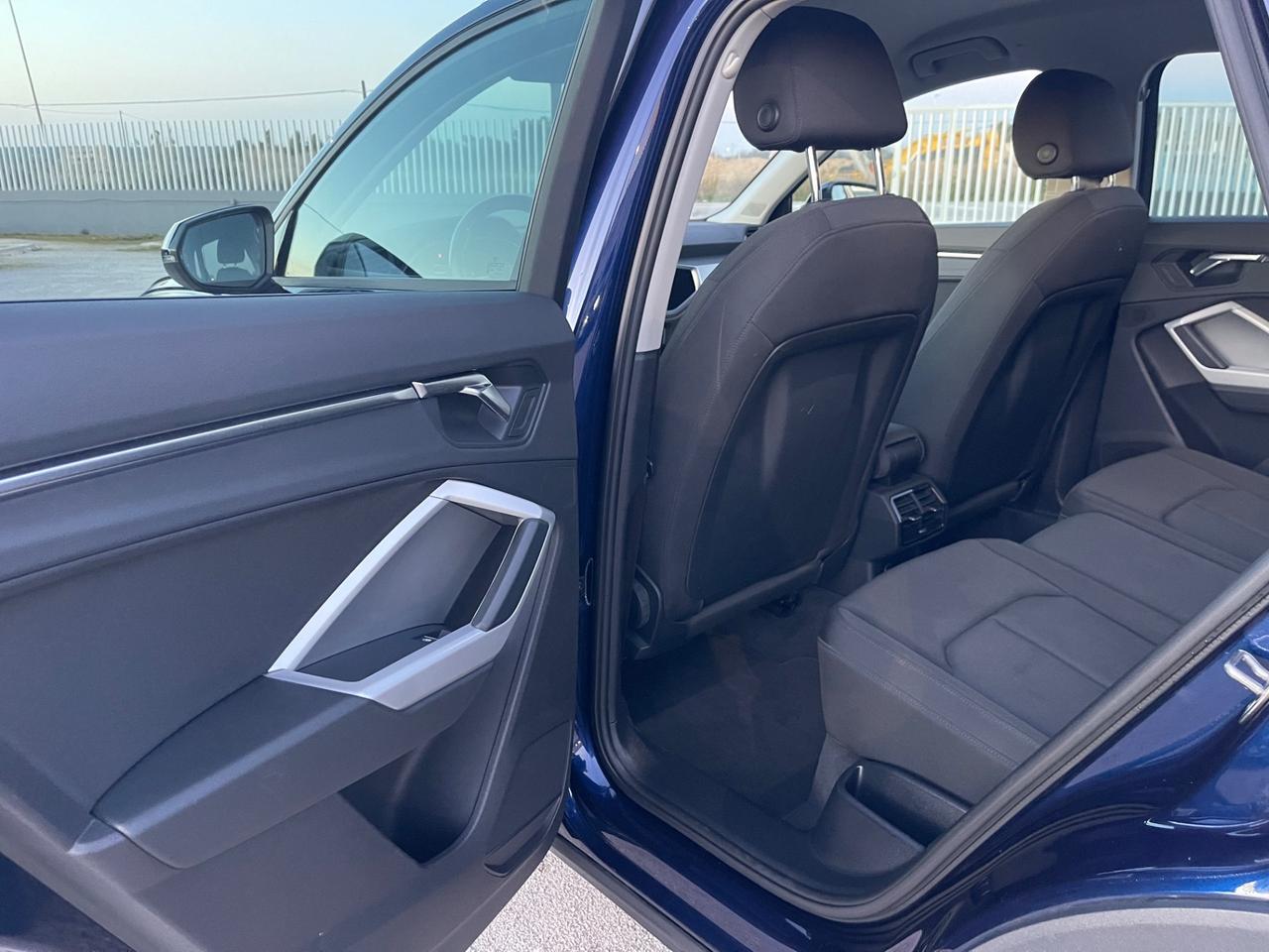 AUDI Q3 35 TDI 150CV STRONIC BUSINESS FULL MY21