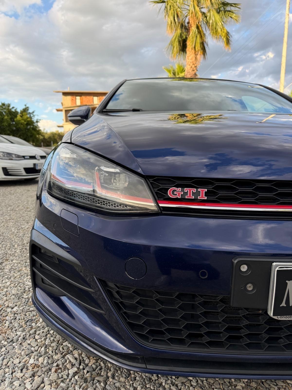Volkswagen Golf GTI Performance 2.0 245 CV TSI DSG 5p. BMT