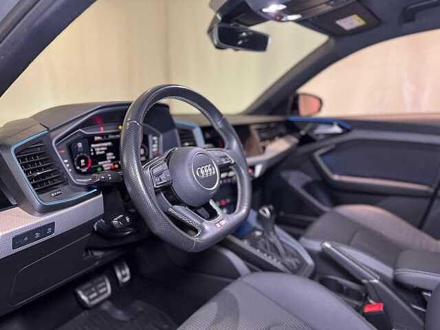 Audi A1 SPB 30 TFSI S tronic Identity Black