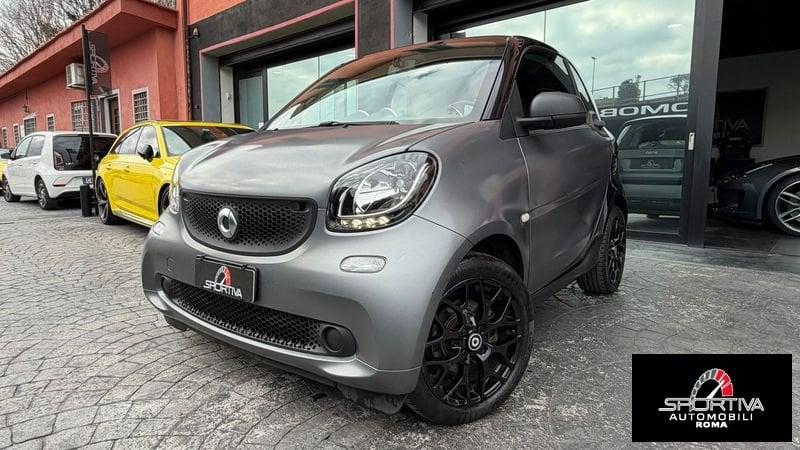 smart fortwo RATA MENSILE 172,00 EURO 70 Passion