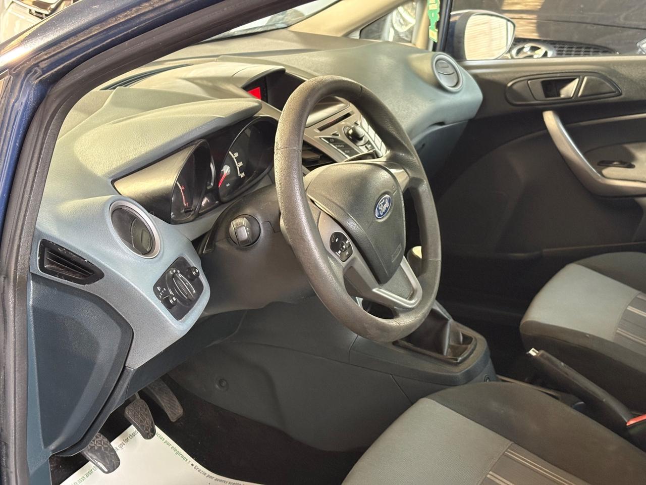 Ford Fiesta 1.4 5 porte Bz.- GPL Titanium