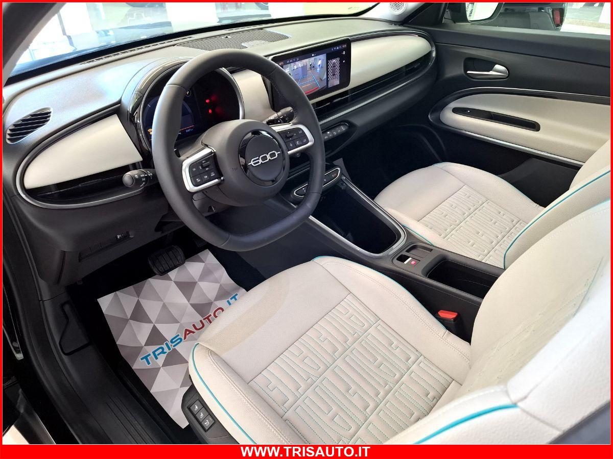 FIAT 600 1.2 T-GEN3 MHEV DCT La Prima NEOPATENTATI (FULL LED+PELLE+ANDROID+APPLE)