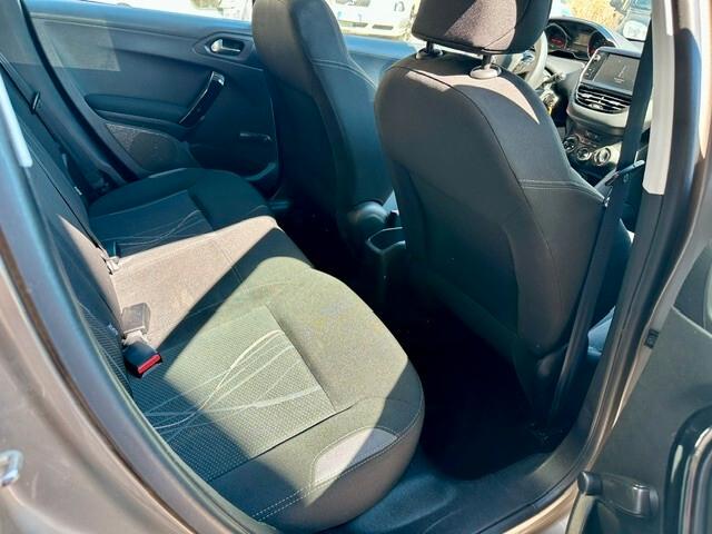 Peugeot 208 PureTech 82 5 porte Active