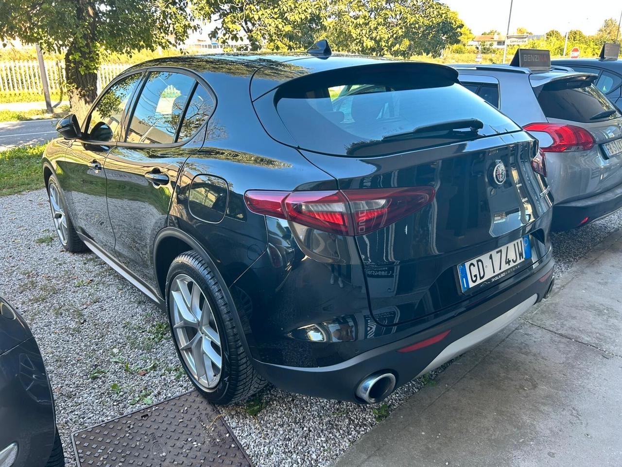 Alfa Romeo Stelvio 2.2 Turbodiesel 190 CV AT8 RWD Executive