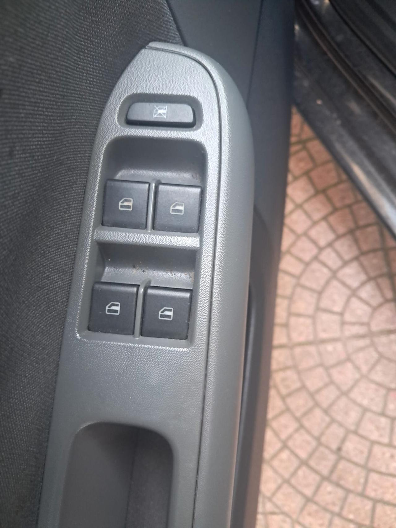 SEAT IBIZA 1.4 TDI 5 PORTE-NEOPATENTATI-Euro 2890-