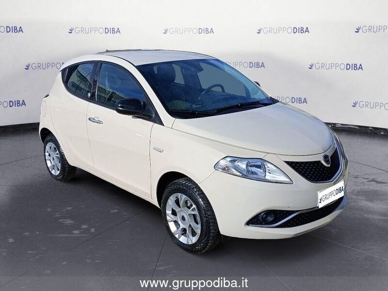 Lancia Ypsilon III 2011 Benzina 0.9 t.air Gold ecochic metano 80cv E6