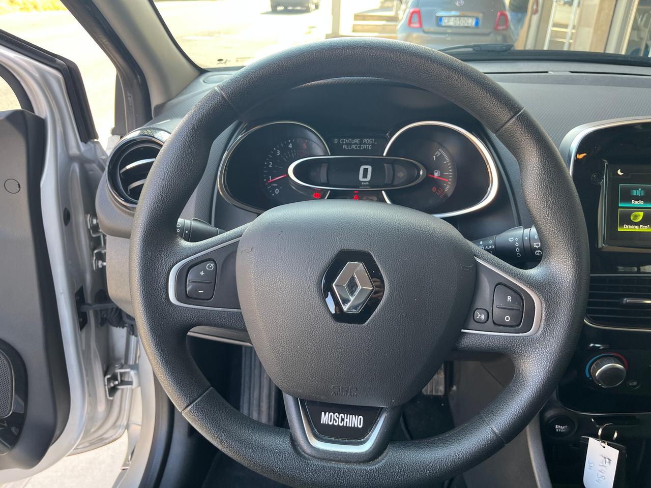 Renault Clio dCi 90 CV 5 porte Moschino Zen