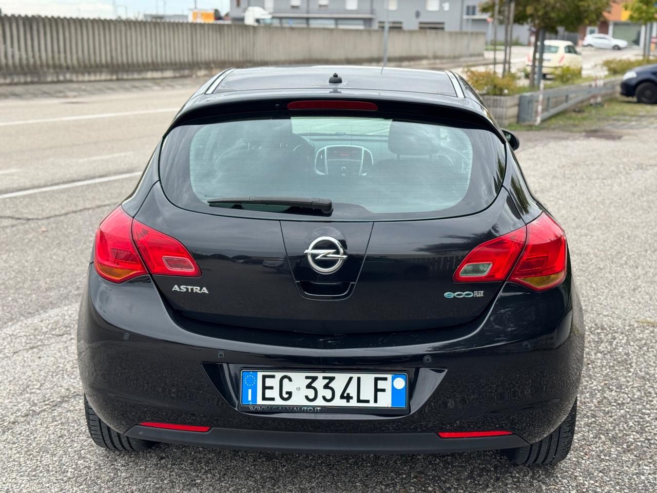 Opel Astra 1.3 CDTI 95CV 5 porte Cosmo