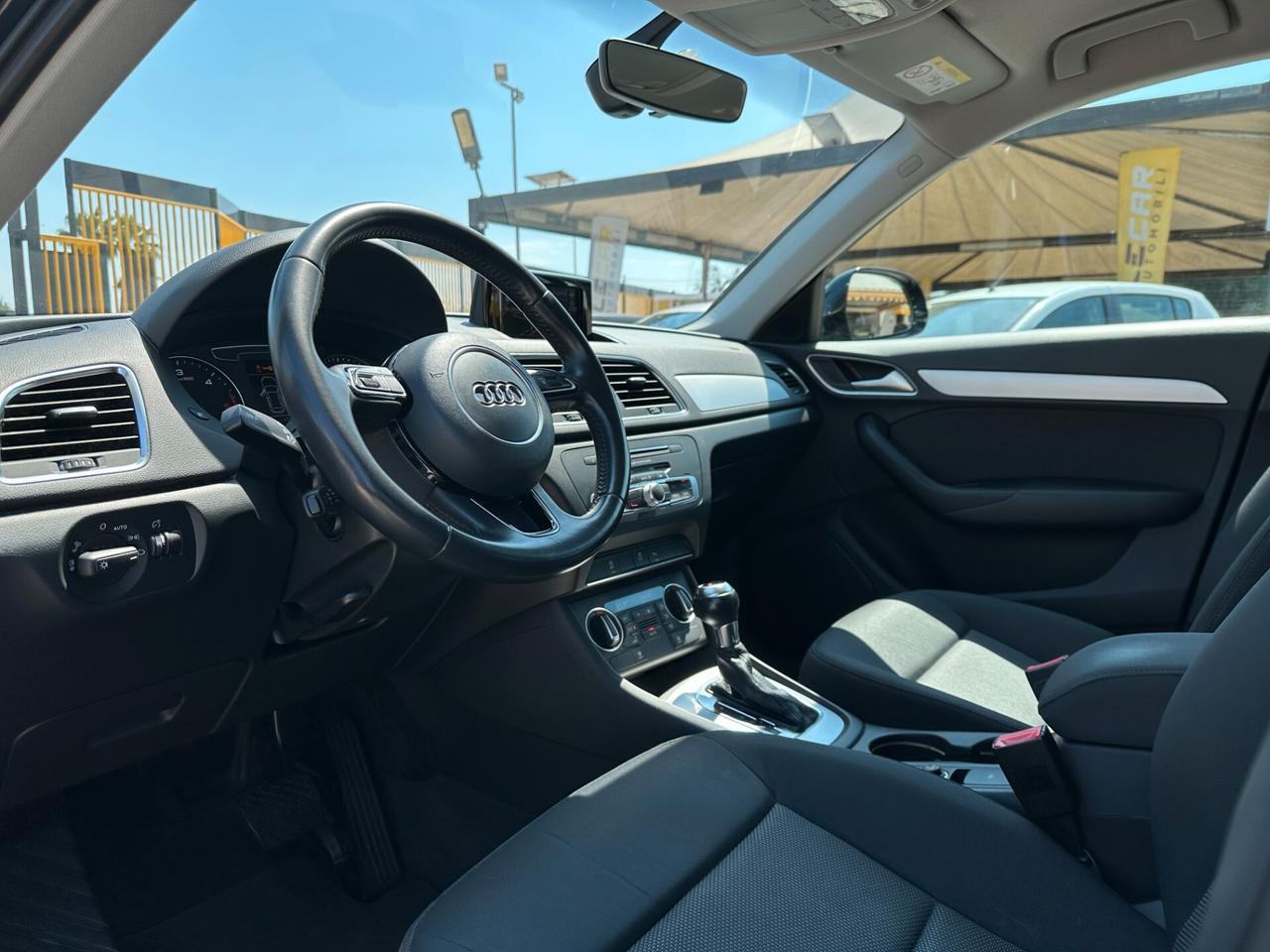 AUDI Q3 2.0 TDI 150 CV S-Tronic Business