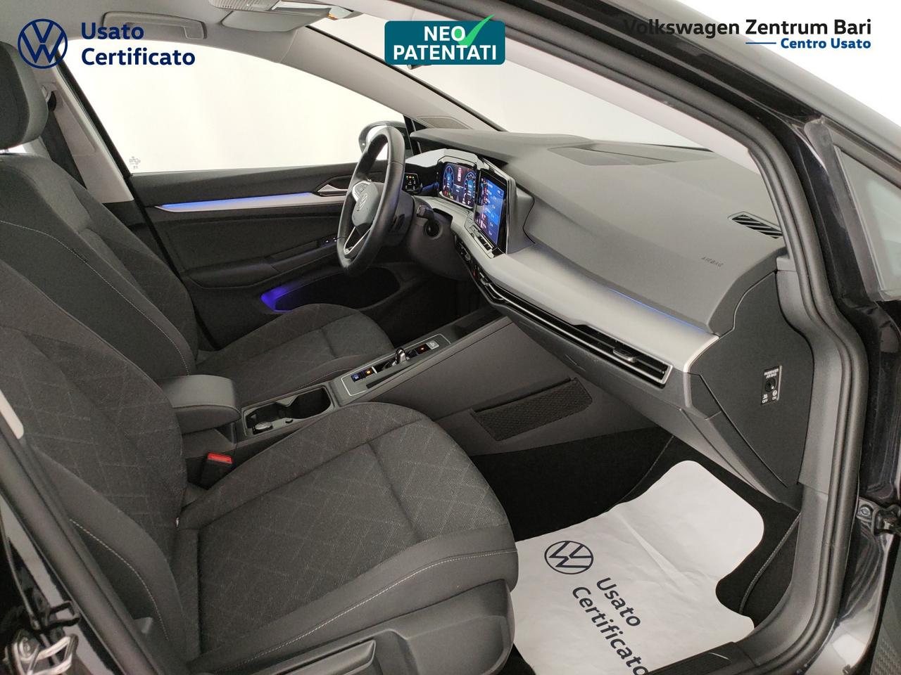 Volkswagen Golf 2.0 tdi life 115cv dsg