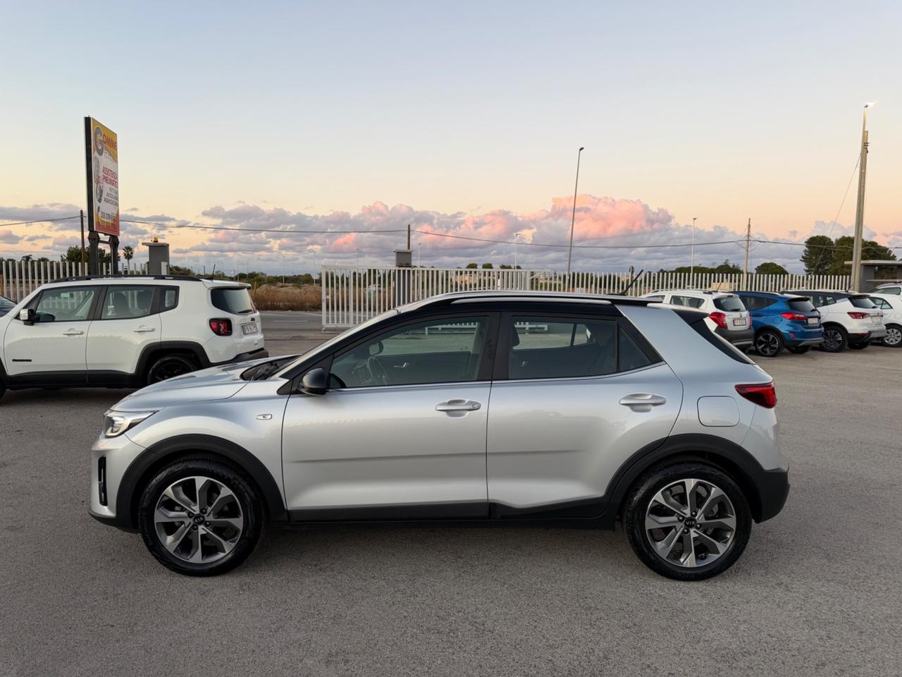 KIA STONIC 1.4 MPI 100 CV STYLE PACK FULL LED NY19