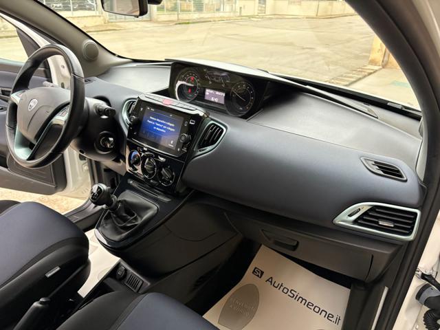 LANCIA Ypsilon 1.0 FireFly 5 porte S&S Hybrid Gold 5 posti