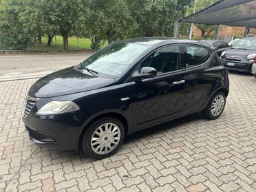 LANCIA Ypsilon 1.2 69 CV 5 porte OK NEOPATENTATI