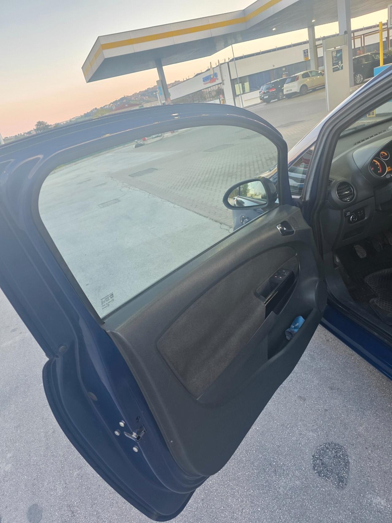 Opel Corsa GPL rivisionato 163000 km