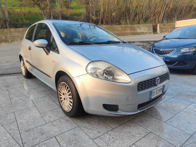 FIAT Grande Punto 1.2 3 p. Active 65cv