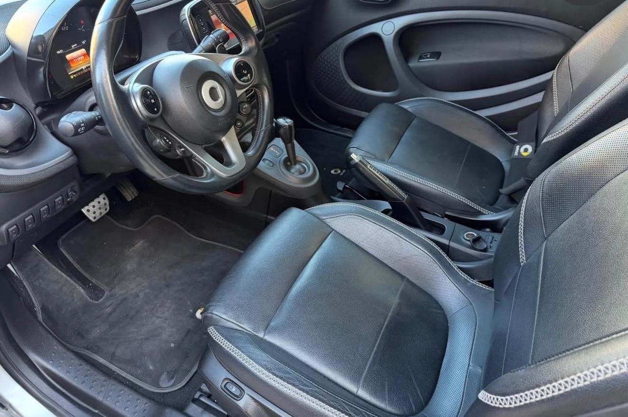 Smart ForTwo Benzina Pack Brabus Cambio Automatico navi pelle