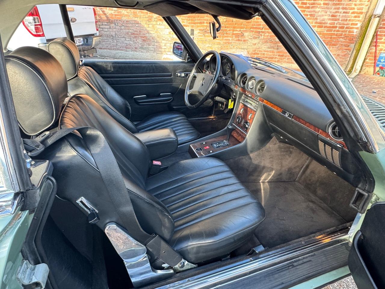 Mercedes-benz 300 SL Roadster cabrio R107