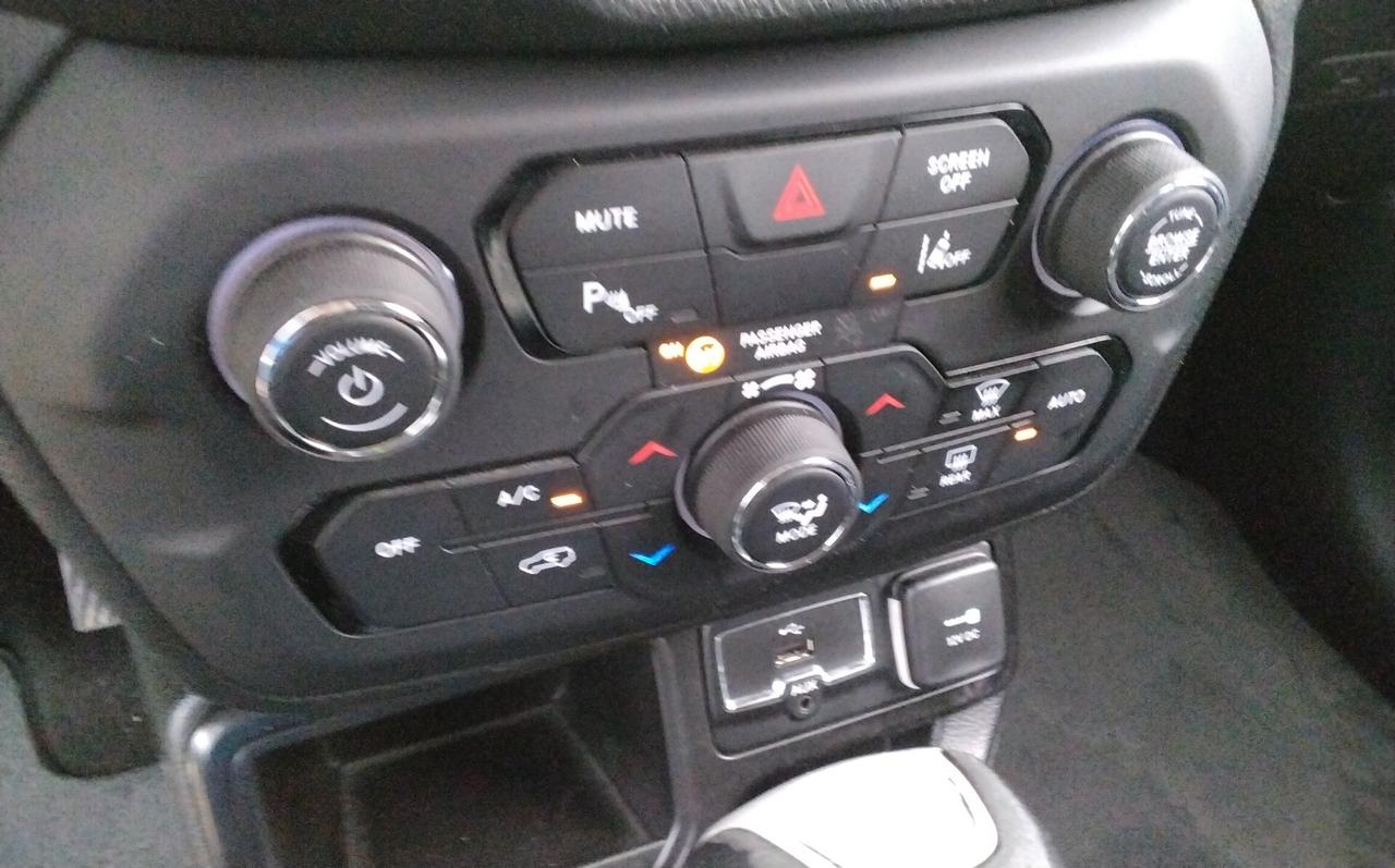 Jeep Renegade 1.3 T4 DDCT Limited