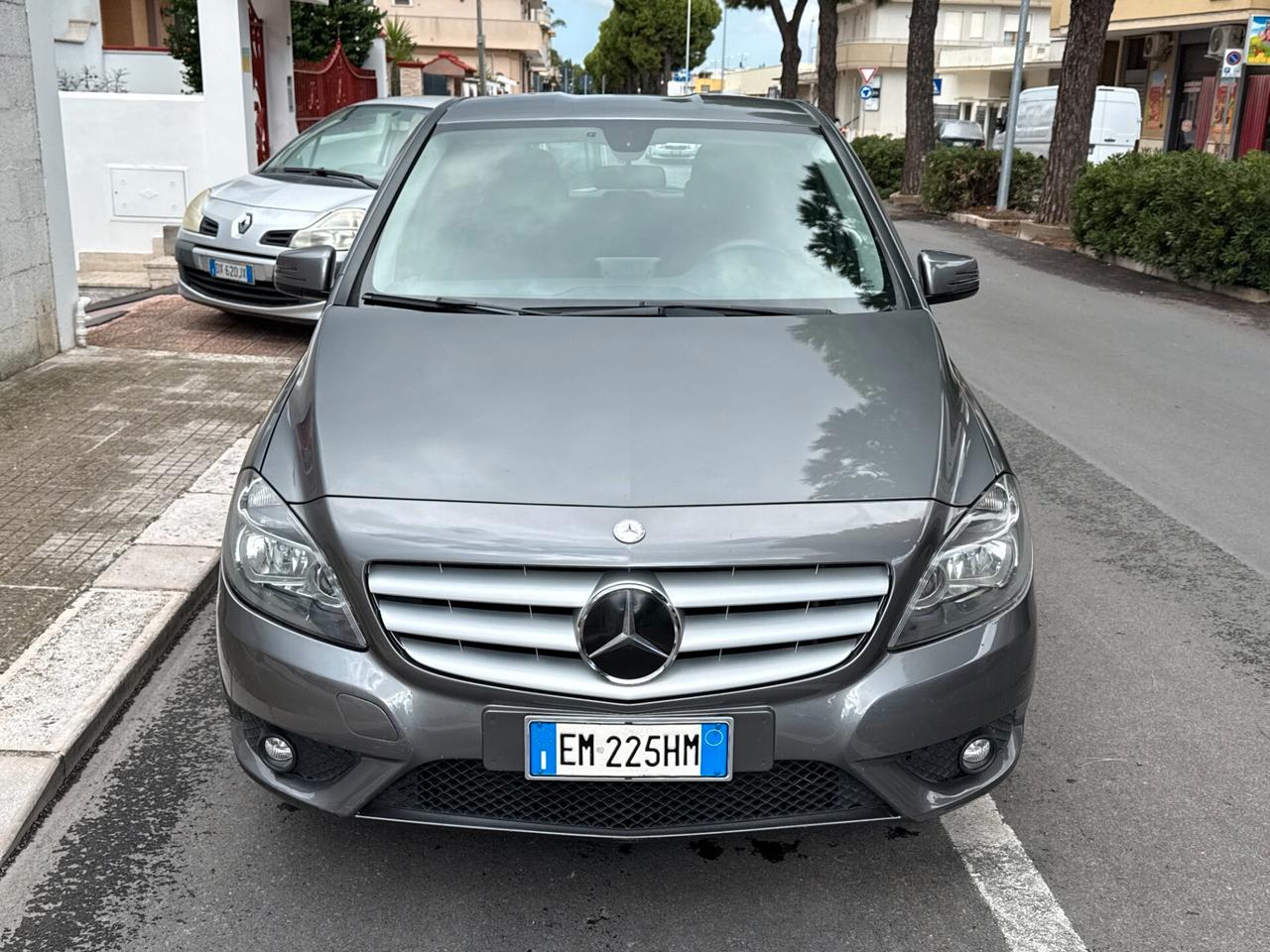 Mercedes B 180CDI BlueEFFICIENCY Executive - 2012