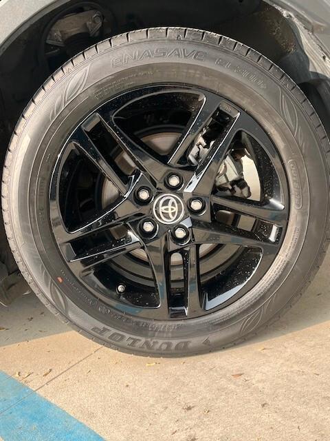 Toyota C-HR 1.8 Hybrid E-CVT Business