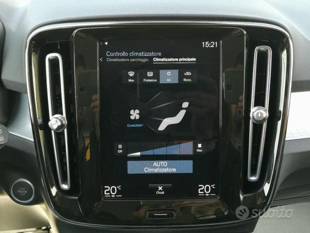 VOLVO XC40 T4 Recharge Plug-in Hybrid Inscriptio