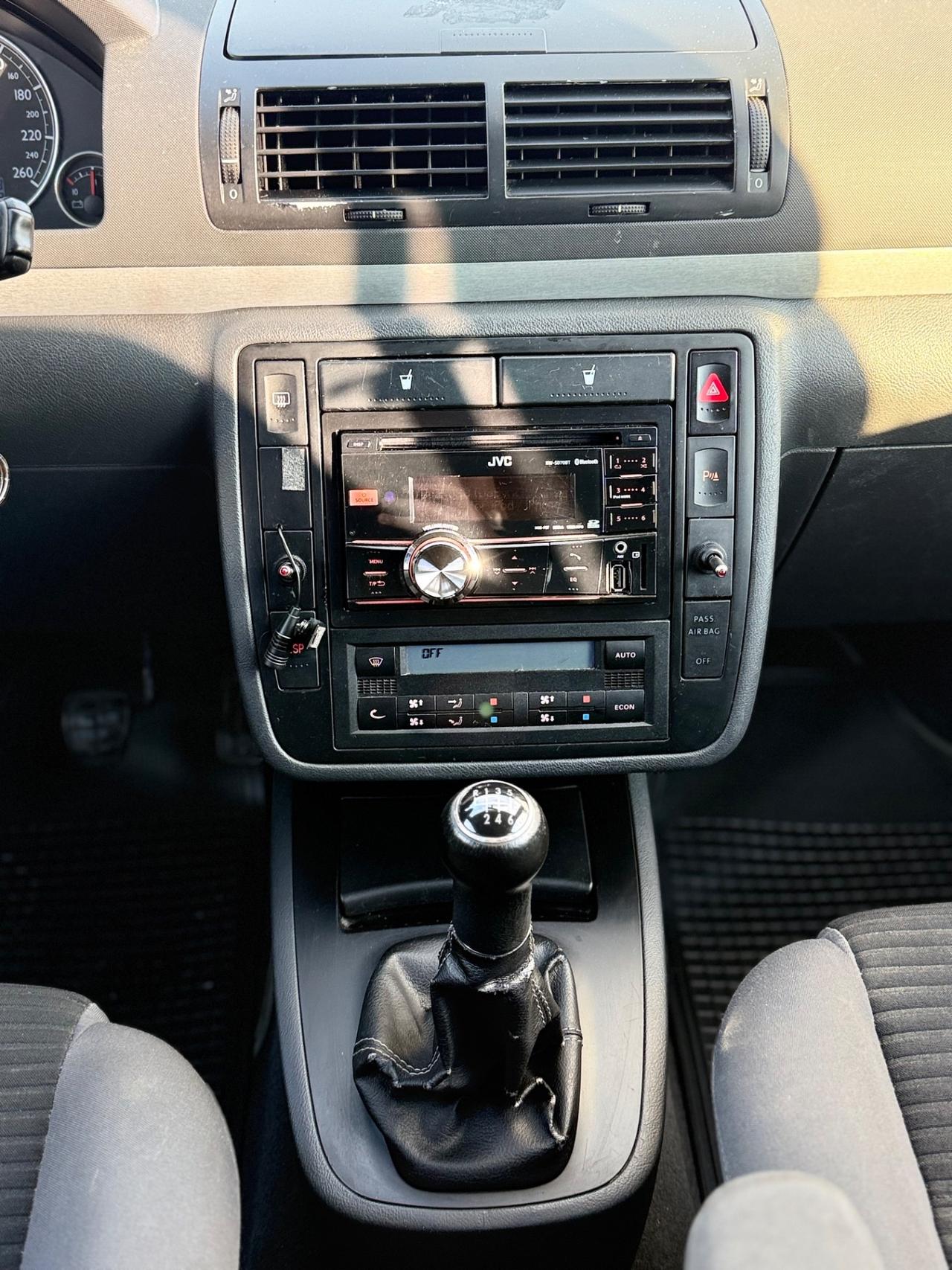 Volkswagen Sharan 2.0 TDI 140cv RESTYLING