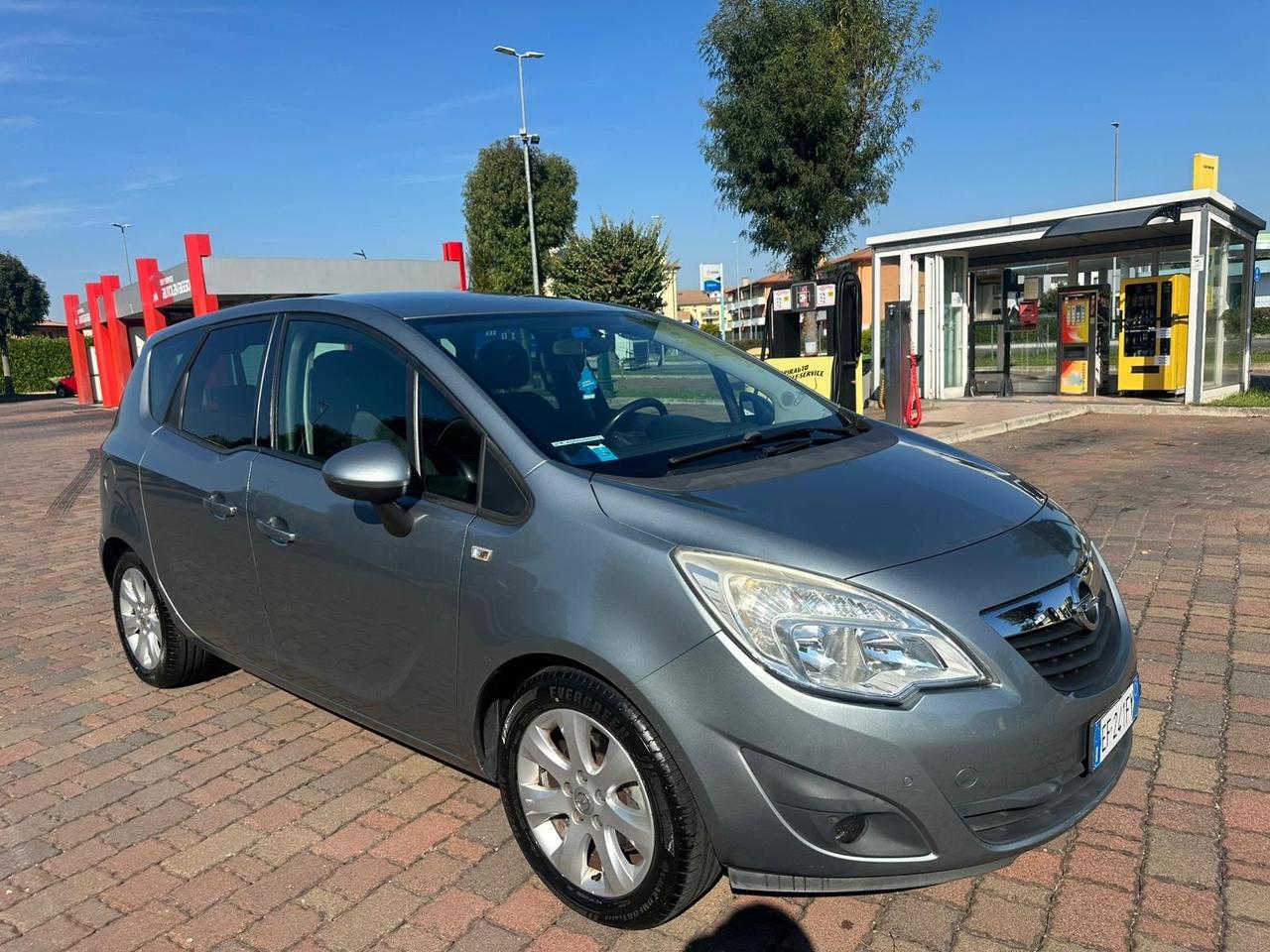 Opel Meriva 1.4 gpl 2010 NEOPATENTATI