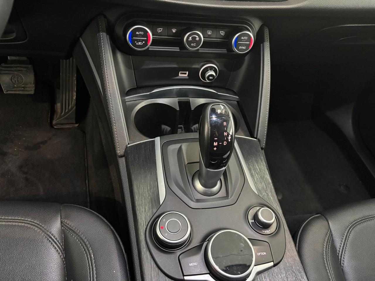 Alfa Romeo Stelvio 2.2 Turbodiesel 210 CV AT8 Q4 Executive