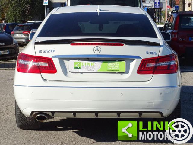 MERCEDES-BENZ E 220 CDI Coupé BlueEFFICIENCY Avantgarde