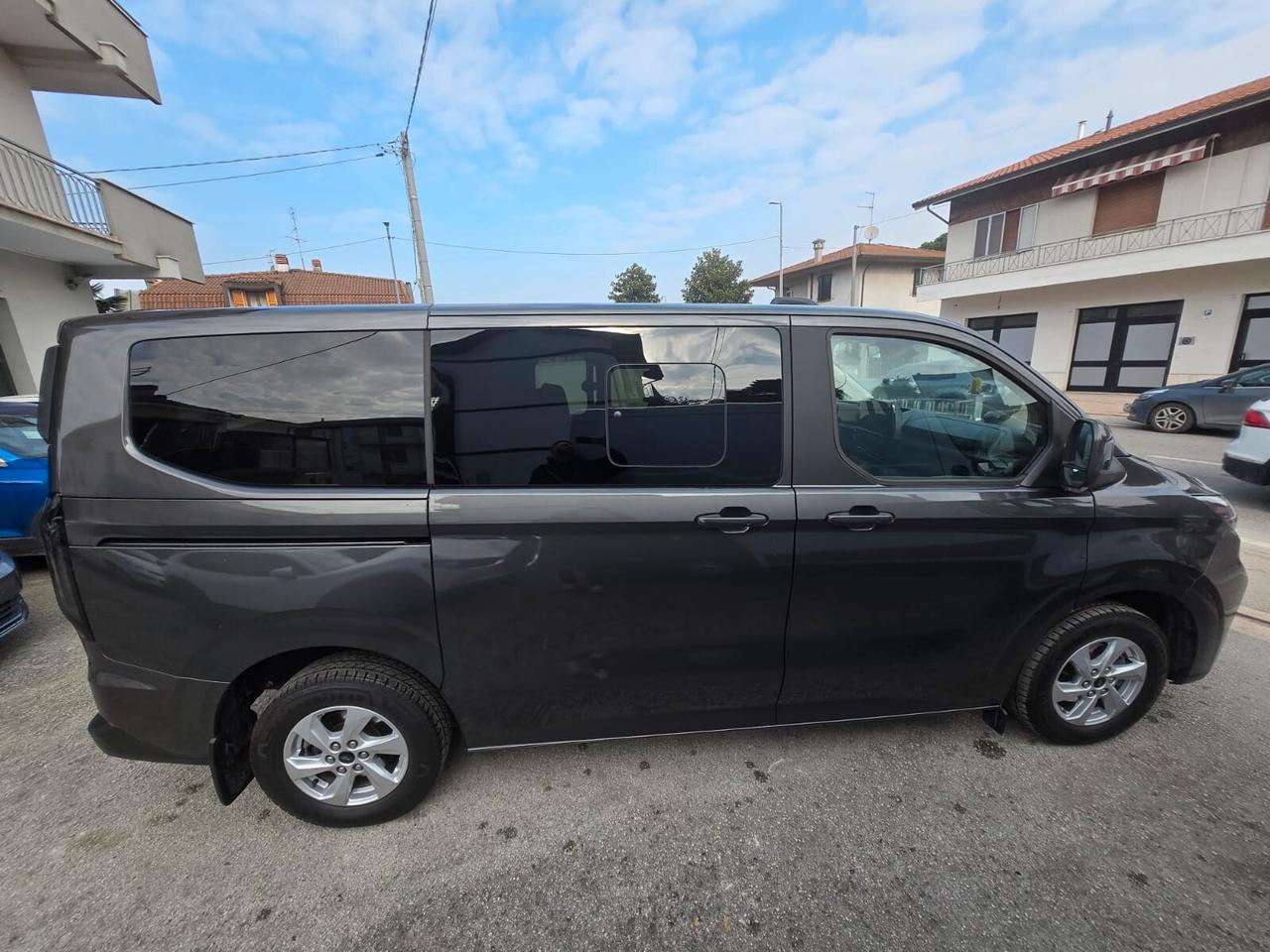 FORD TOURNEO CUSTOM TREND EDITION 2.0 136 cv PC -PROMO MARZO GA FIN&SAFE-