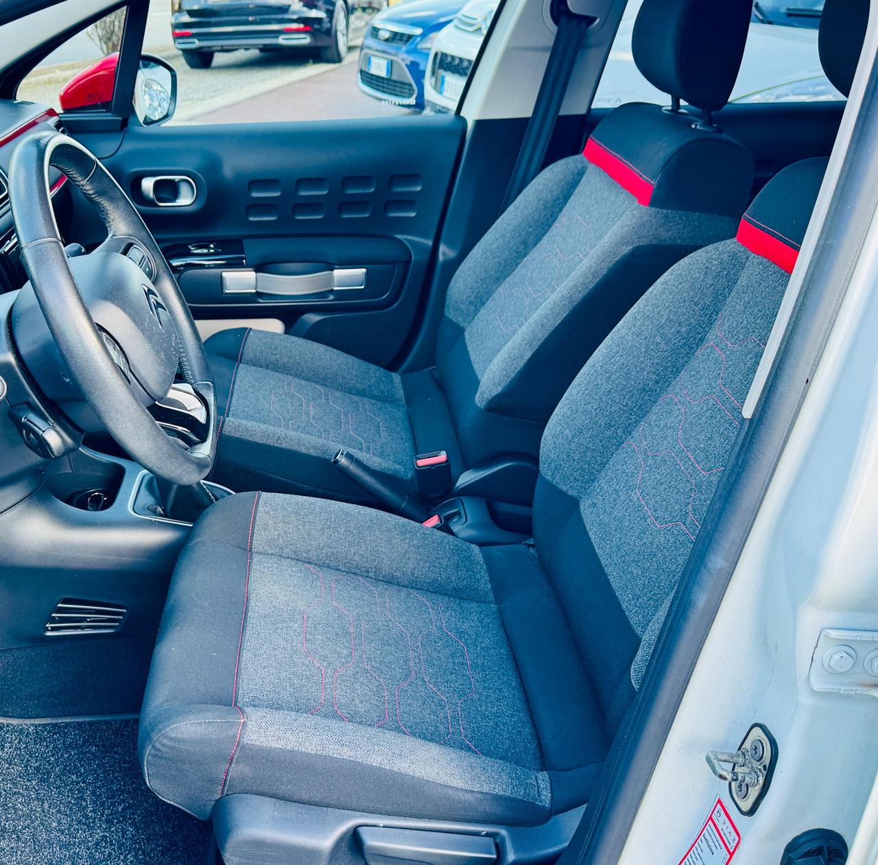 Citroen C3 PureTech 82 Shine OK NEOPATENTATI