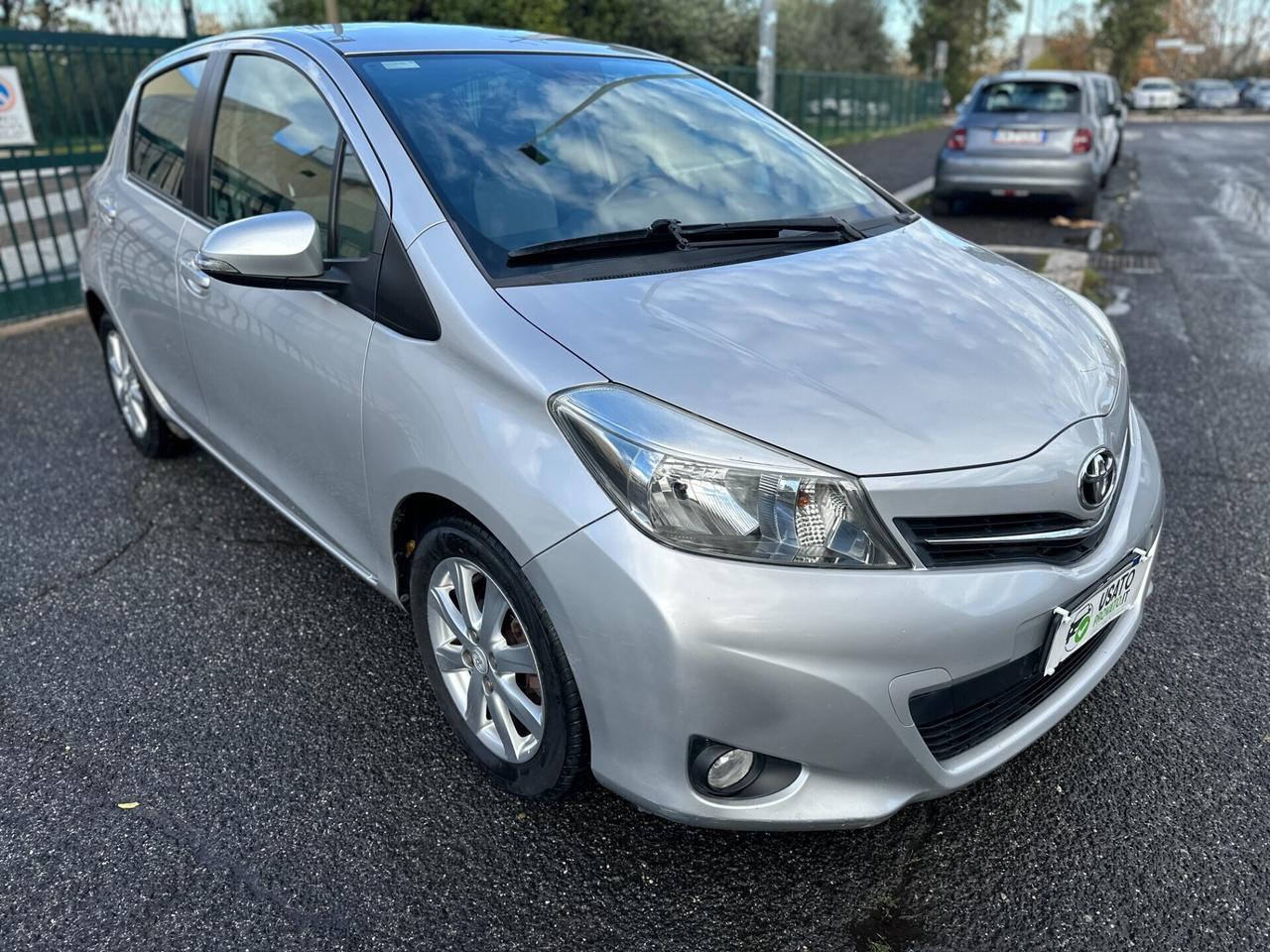 Toyota Yaris 1.4d 90cv PARI AL NUOVO Garanzia