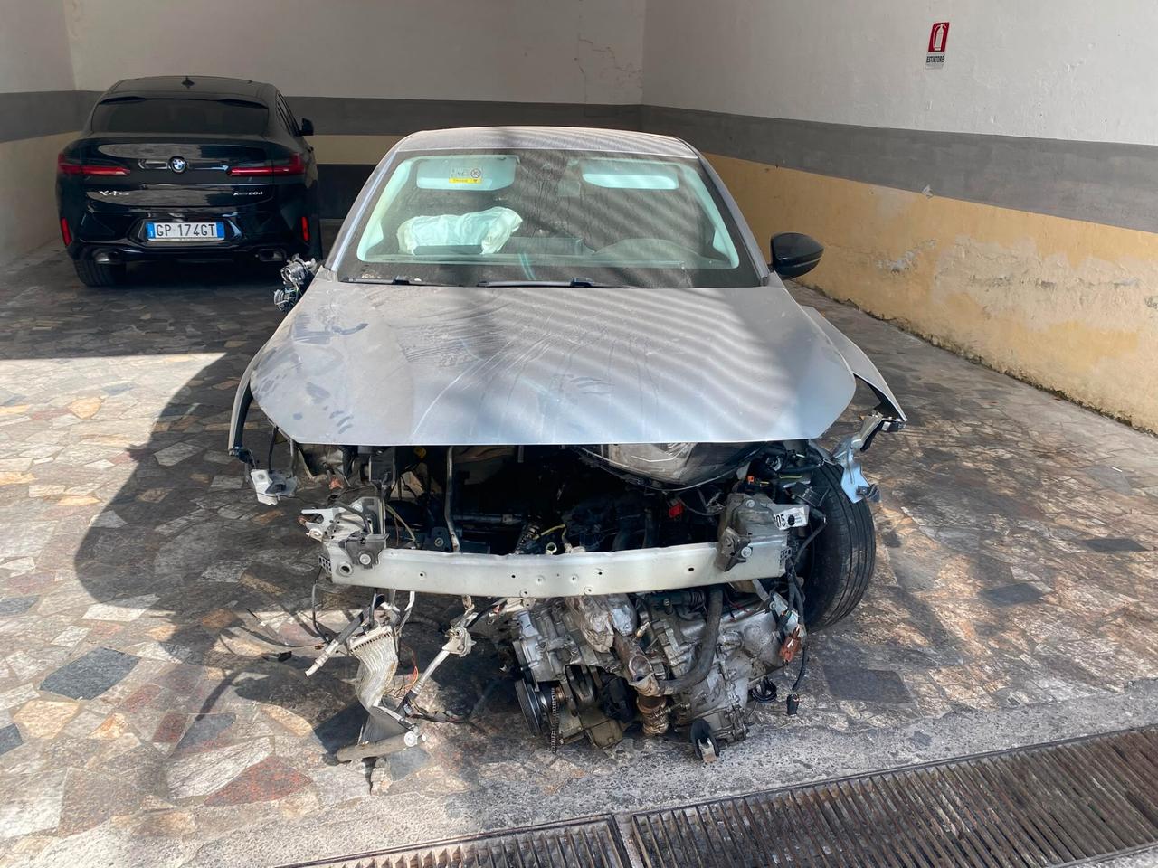 Peugeot 208 1.2cc benzina(PRIVATO)-2024