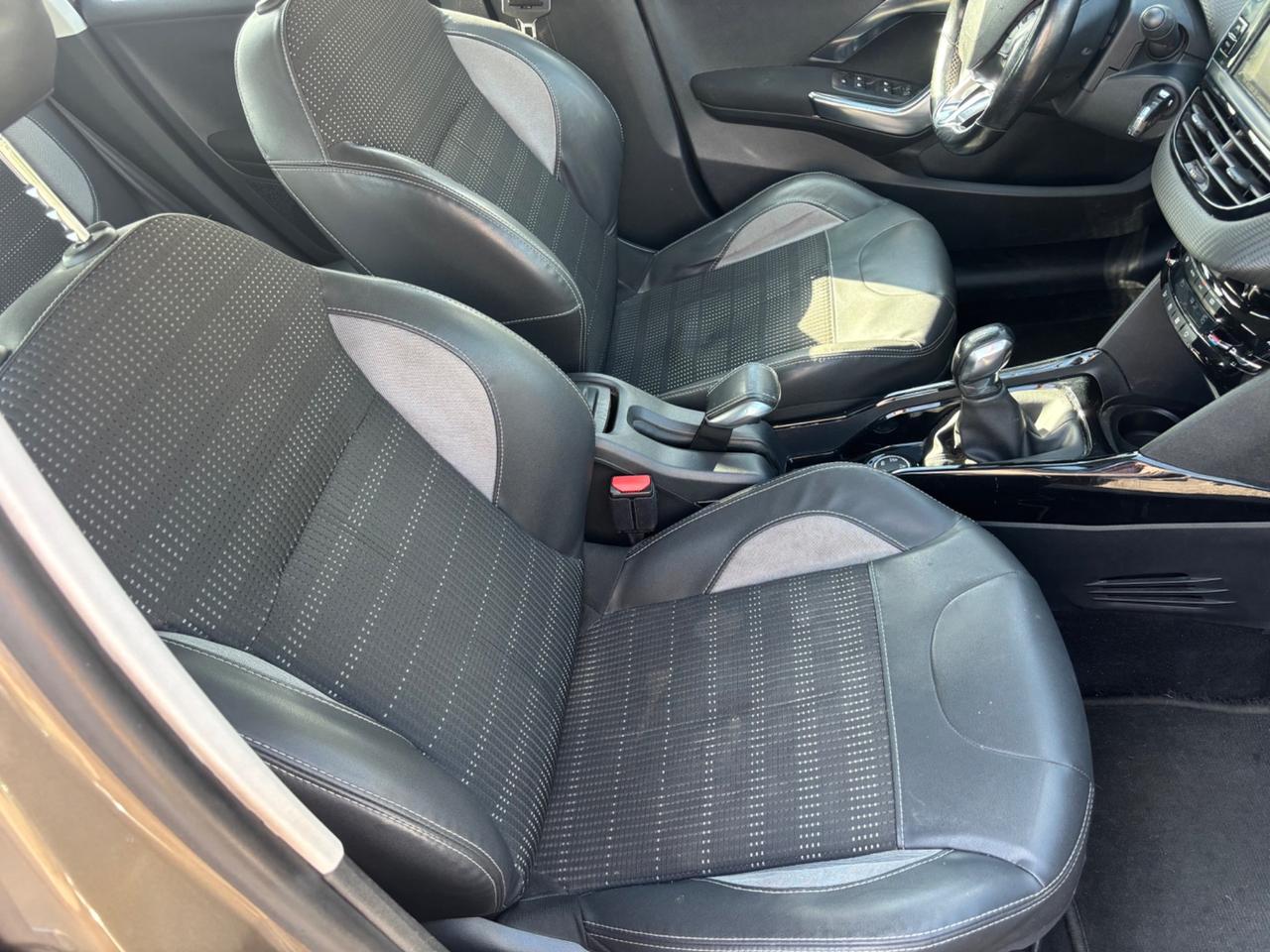 Peugeot 2008 1.6 hdi Allure