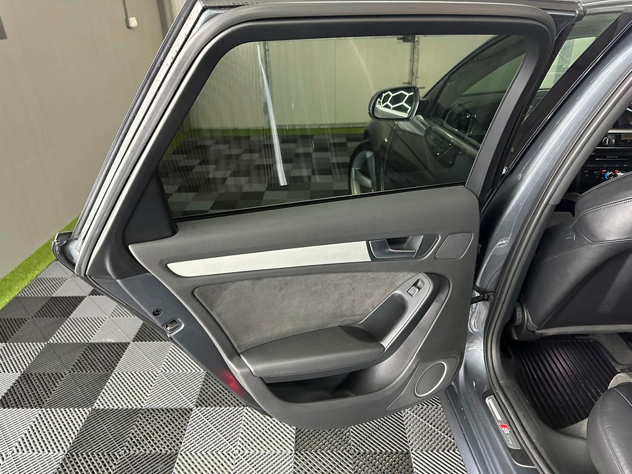 Audi A4 Avant 2.0 TDI 177CV S-line