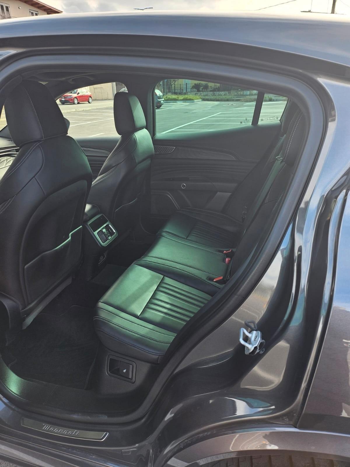 Maserati Grecale MHEV 330 CV AWD Modena