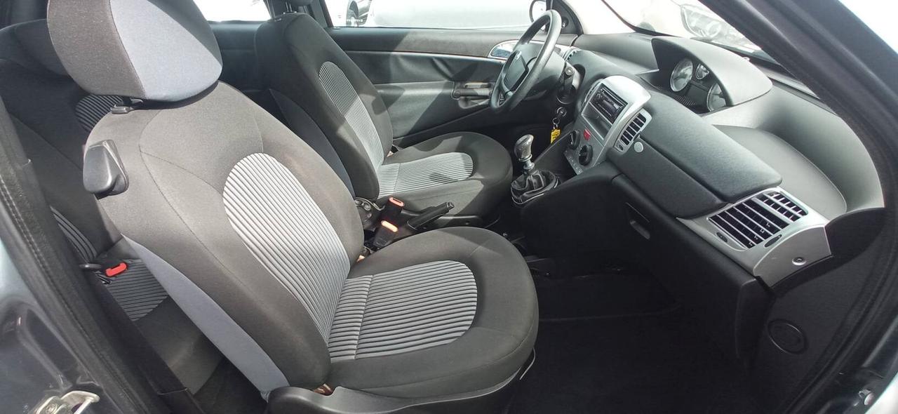 Lancia Ypsilon 1.2 Argento