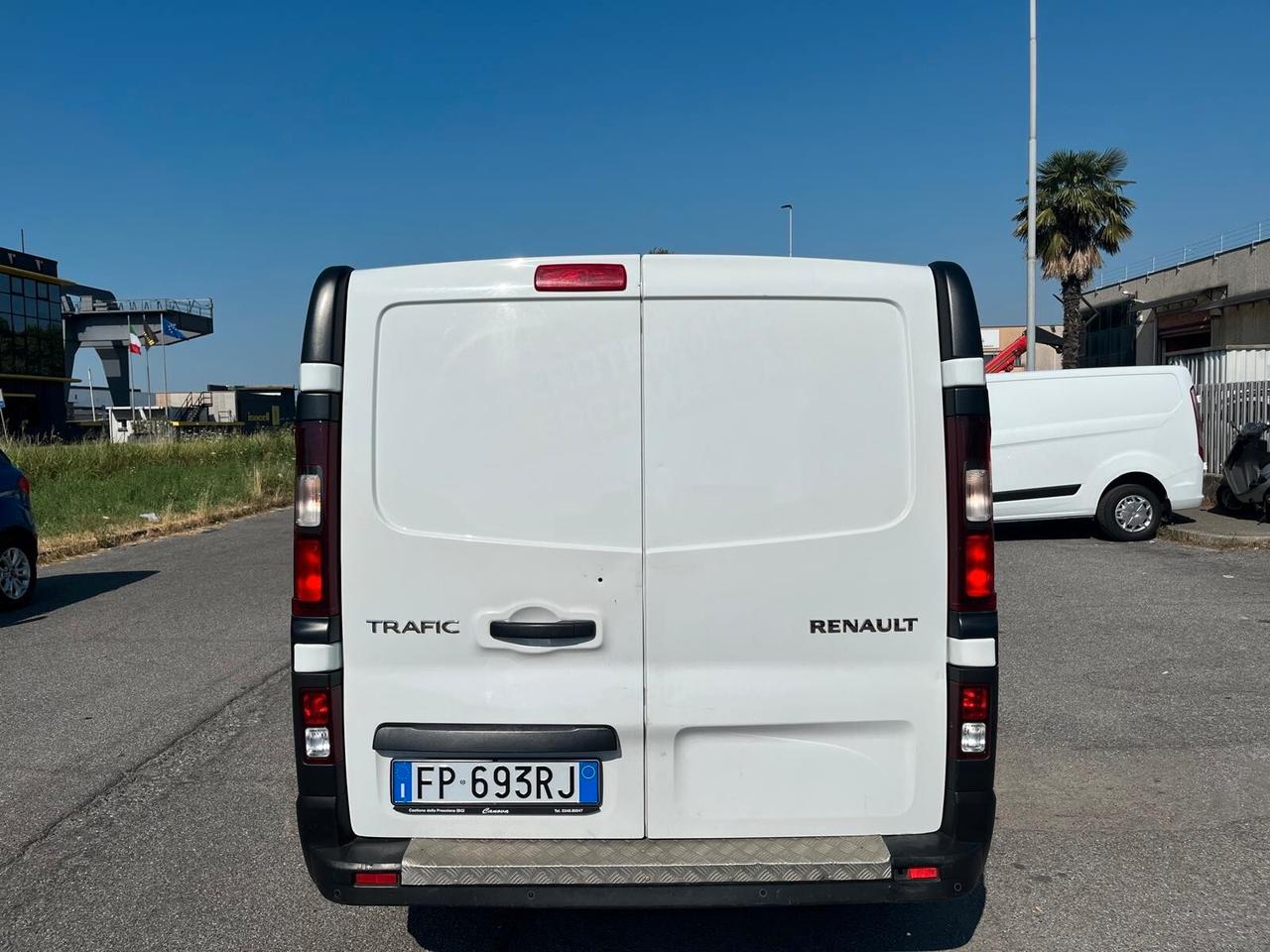 Renault Trafic T27 1.6 dCi 120CV **+IVA**