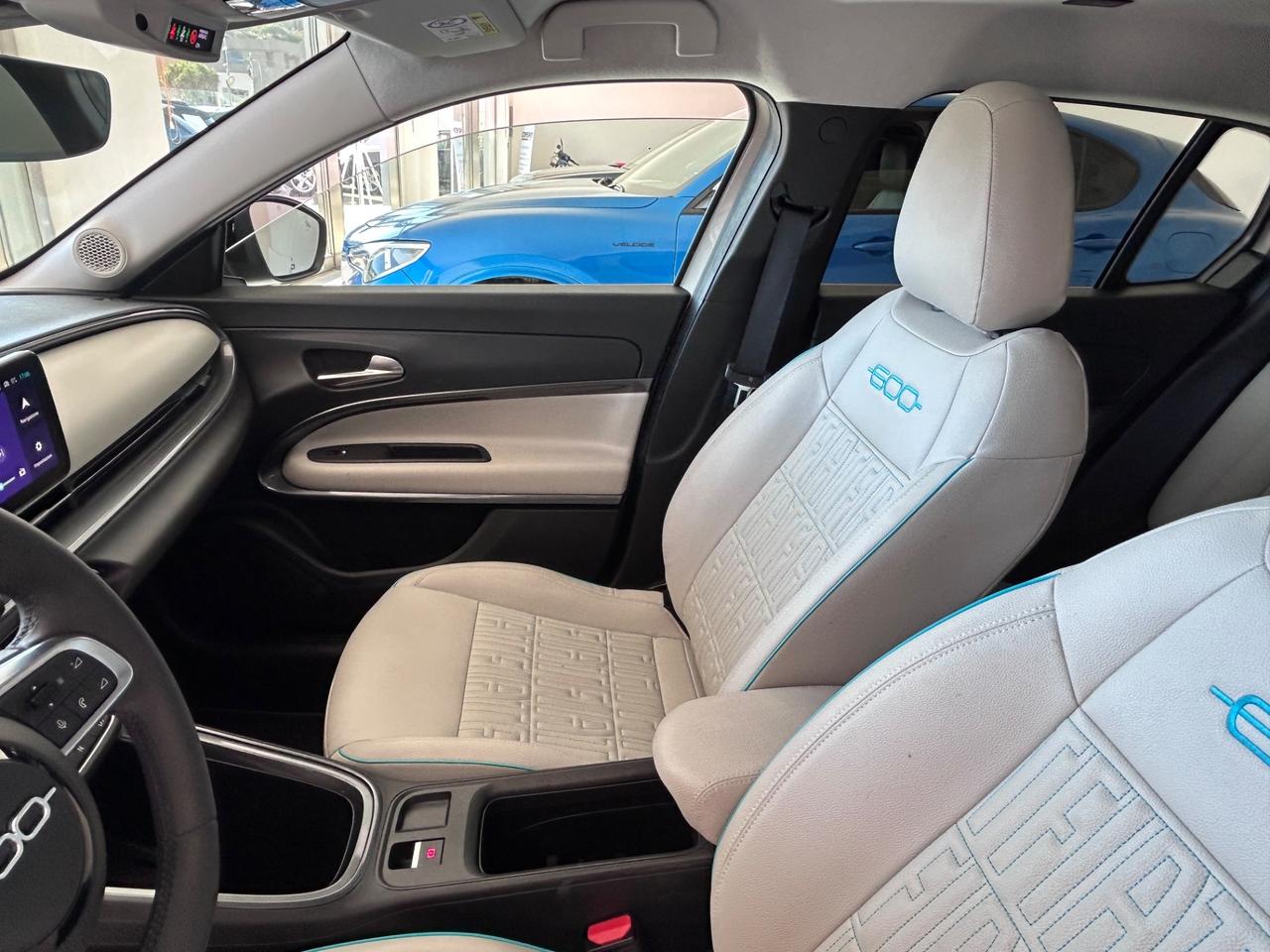 Fiat 600 Hybrid 110 CV DCT MHEV La Prima 2025