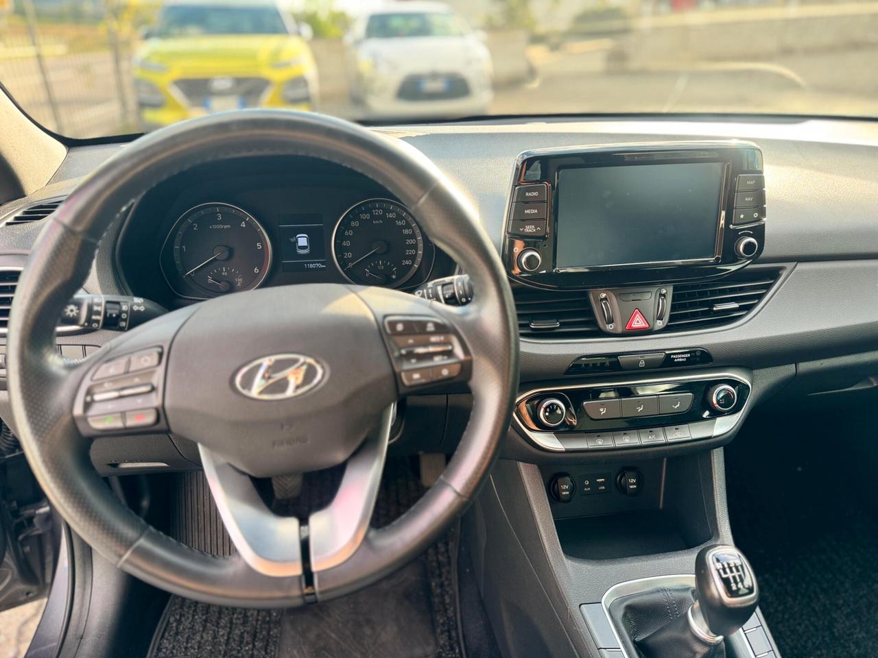 Hyundai i30 sw 1.6 CRDi 2019 top