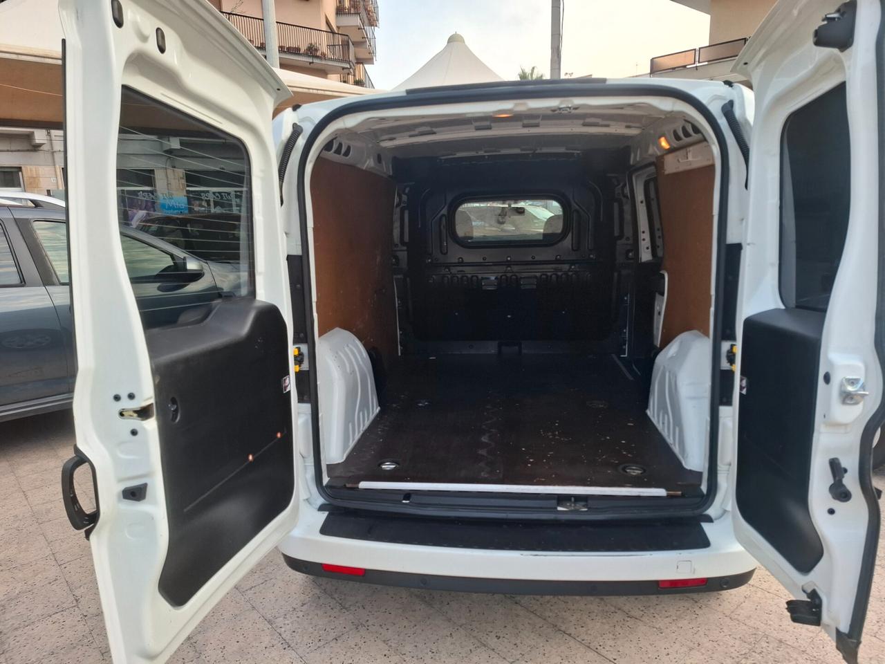Fiat Doblò Cargo - 1.6 MJ L2H1 Maxi AUTOMATICO