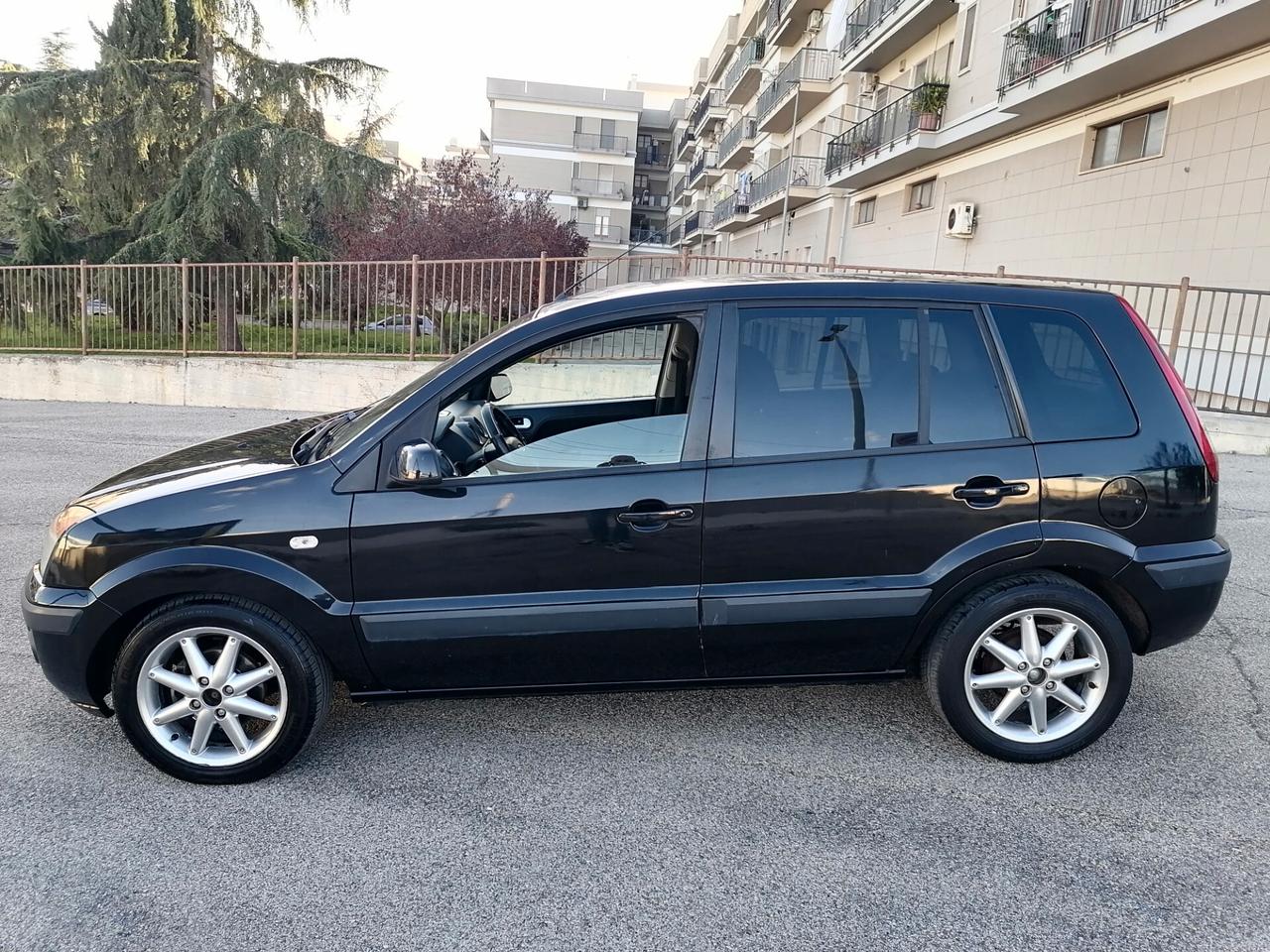 Ford Fusion 1.4 TDCi 70cv 2007