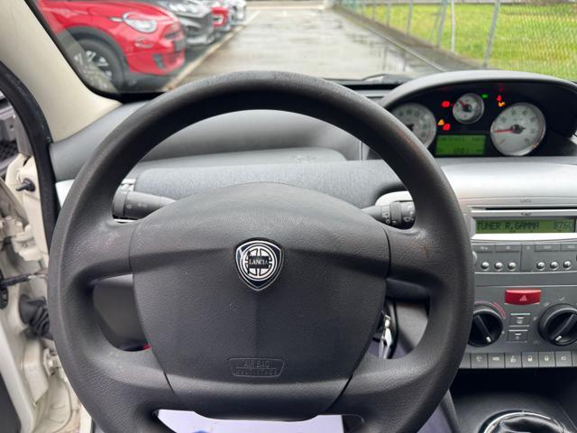 LANCIA Ypsilon 1.2 69 CV 5 porte Unyca