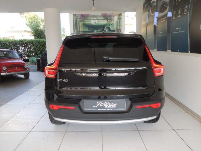 VOLVO XC40 T3 Geartronic Momentum Pro