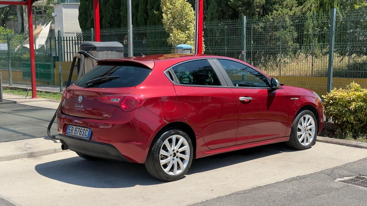 Alfa Romeo Giulietta 1.4 Turbo MultiAir Exclusive 2013