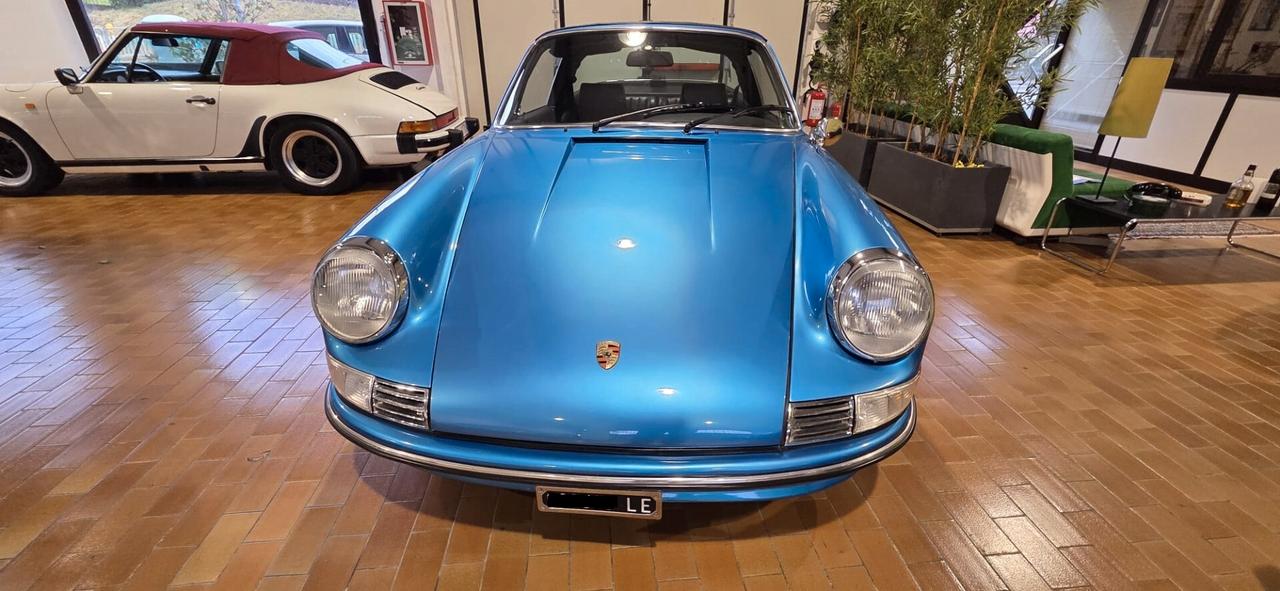 Porsche 911 2400T Targa Asi Restauro Ölklappe