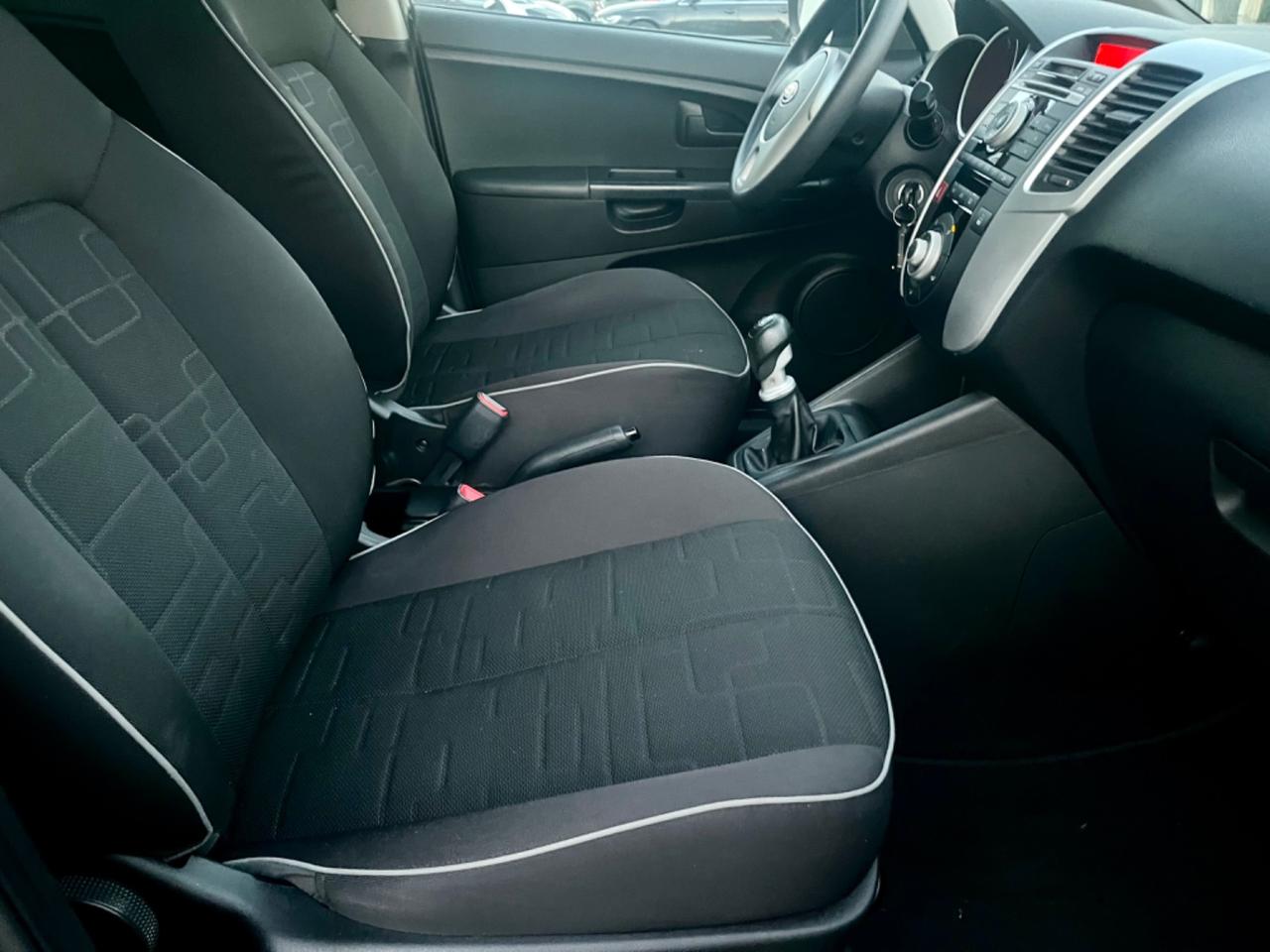 Kia Venga 1.4benz 2011 152.000km perfetta per neopatentati