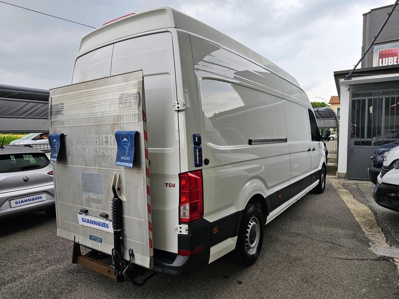 Volkswagen Crafter 35 2.0 BiTDI 177CV PL-TA CON PEDANA