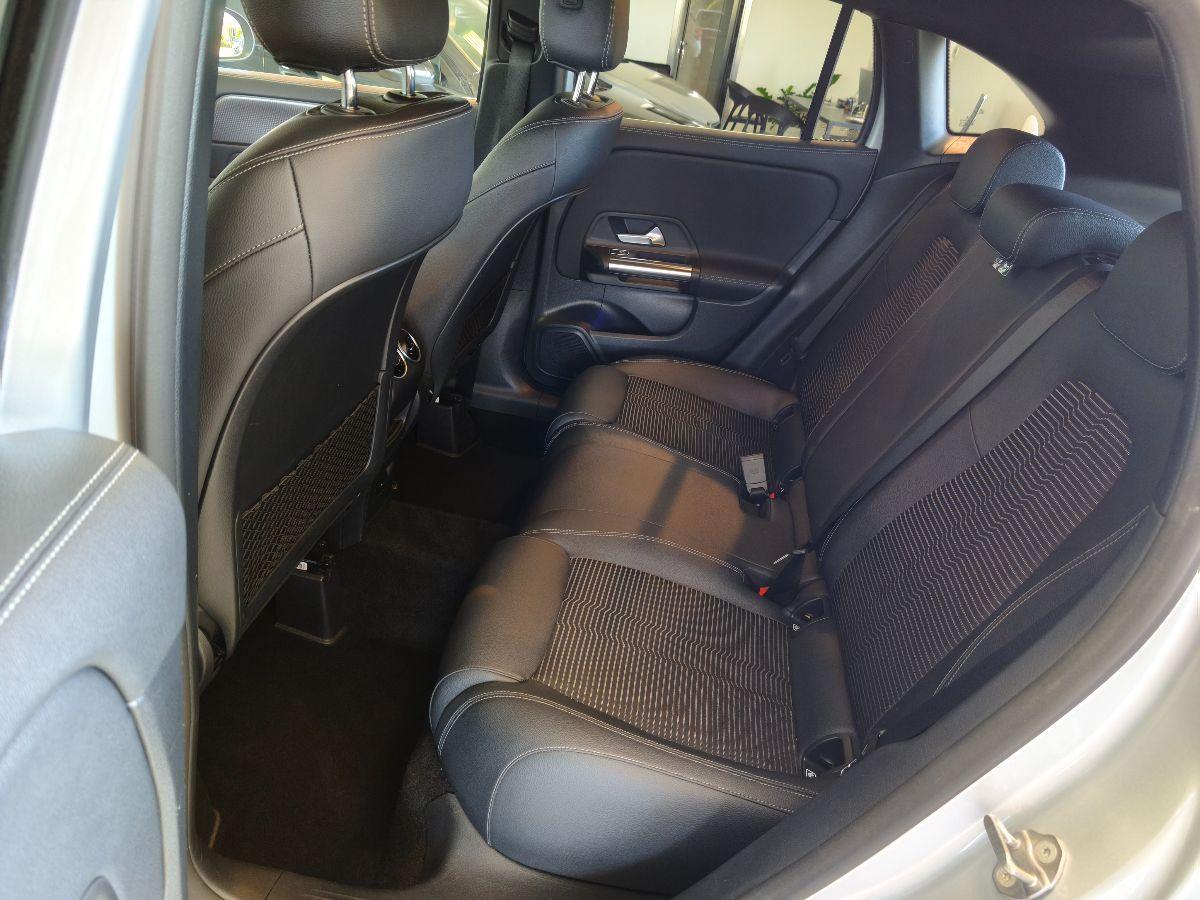 MERCEDES Classe GLA 200 d Automatic Sport Plus Luci/Led/Cokpit