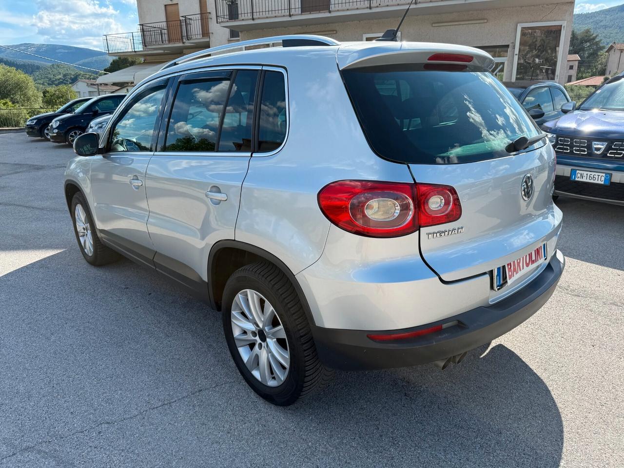 Volkswagen Tiguan 2.0 TDI DPF 4MOTION tiptronic Track & Field
